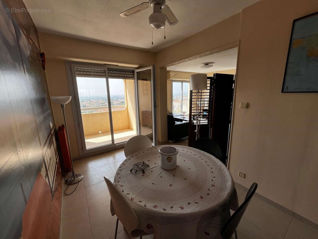 Appartement à HYERES