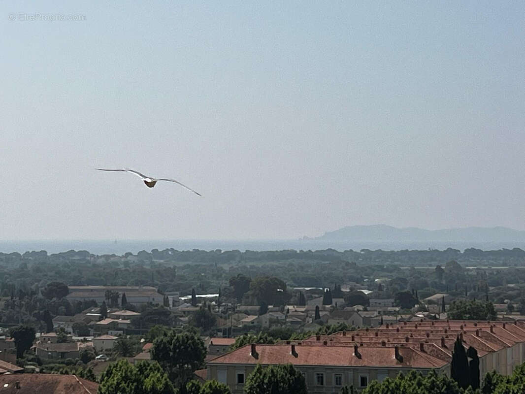 Appartement à HYERES