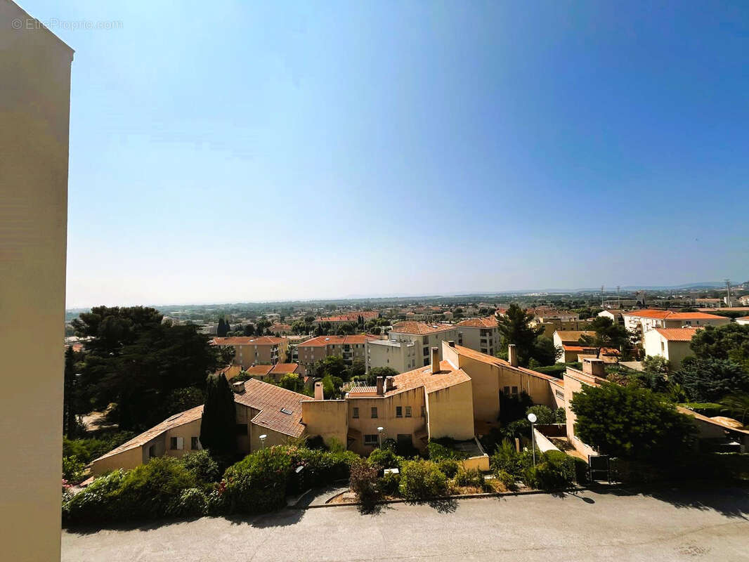 Appartement à HYERES