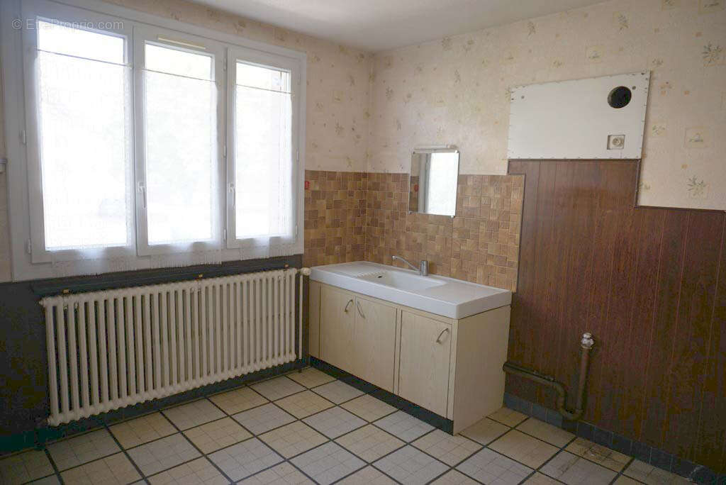 Maison à PARAY-LE-MONIAL