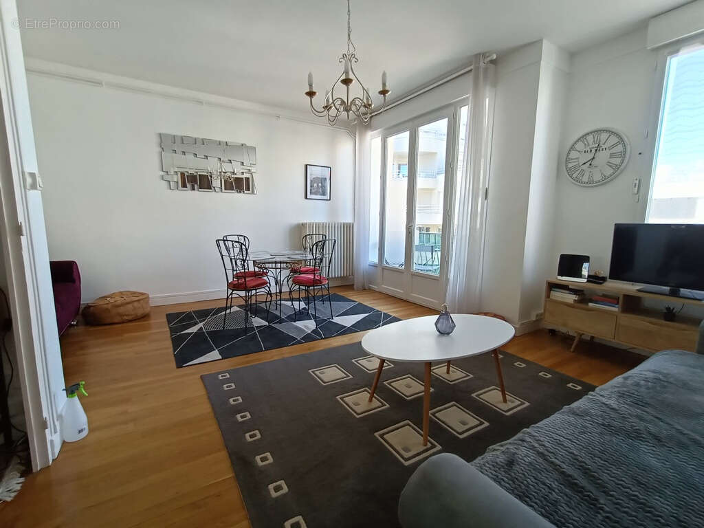 Appartement à VICHY