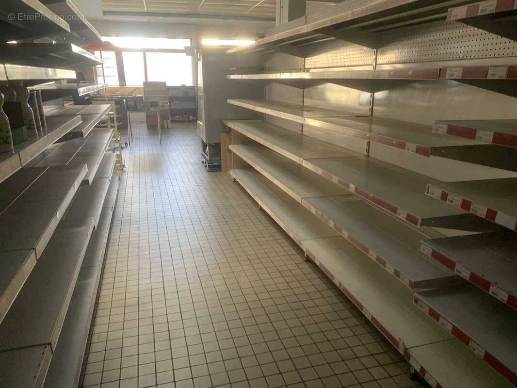 Commerce à LE GRAND-LUCE