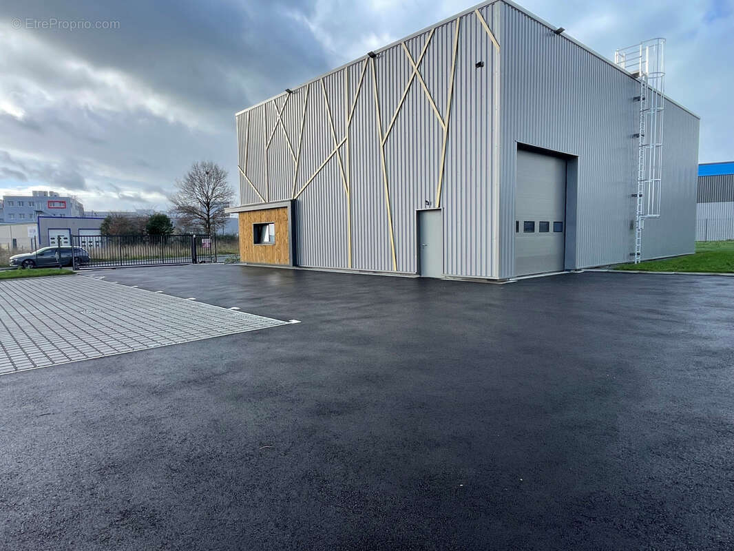 Commerce à SABLE-SUR-SARTHE