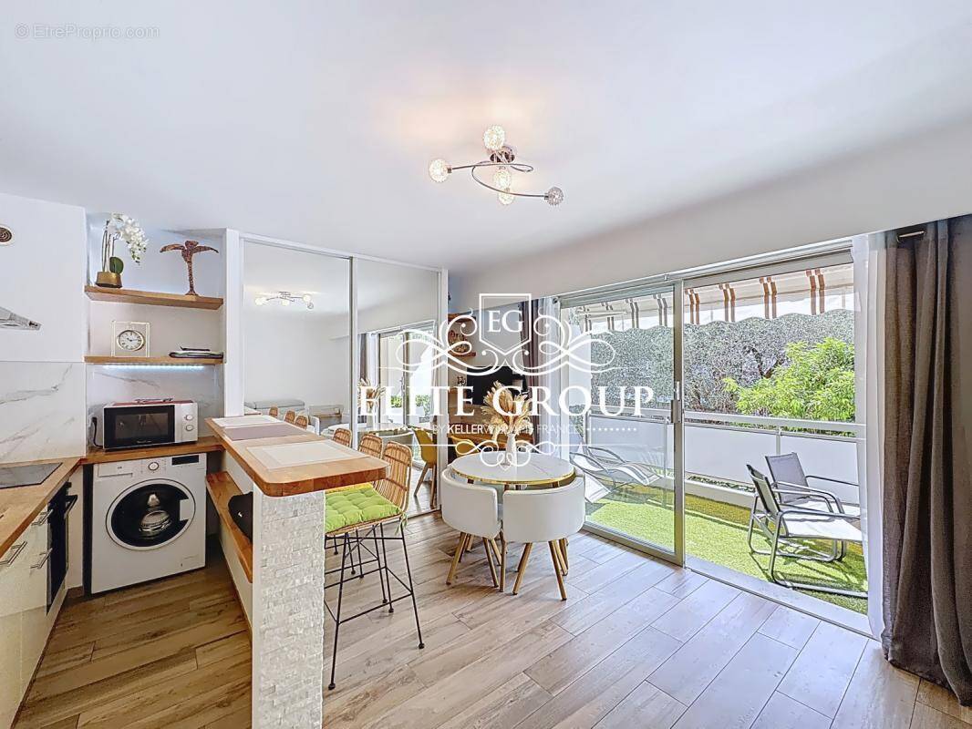 Appartement à LE CANNET