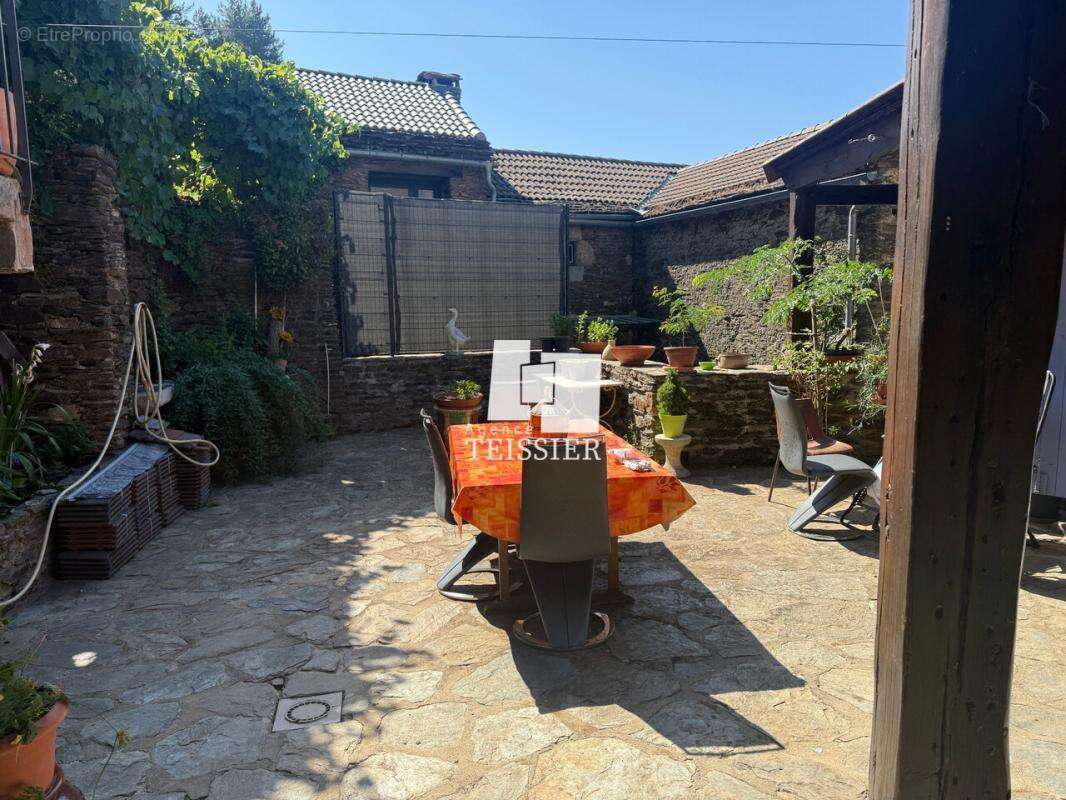 Maison à PONTEILS-ET-BRESIS