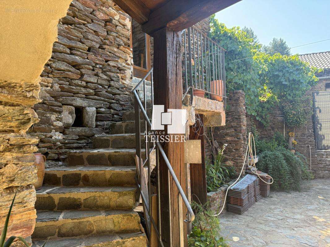 Maison à PONTEILS-ET-BRESIS