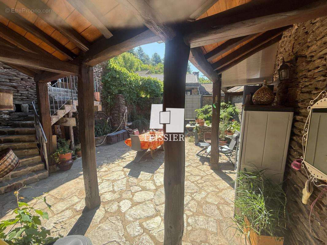 Maison à PONTEILS-ET-BRESIS