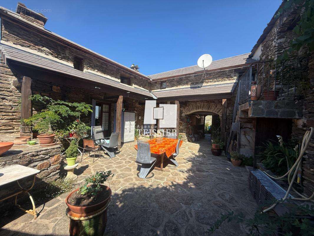 Maison à PONTEILS-ET-BRESIS