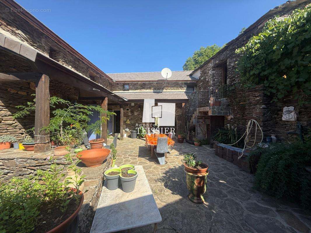 Maison à PONTEILS-ET-BRESIS