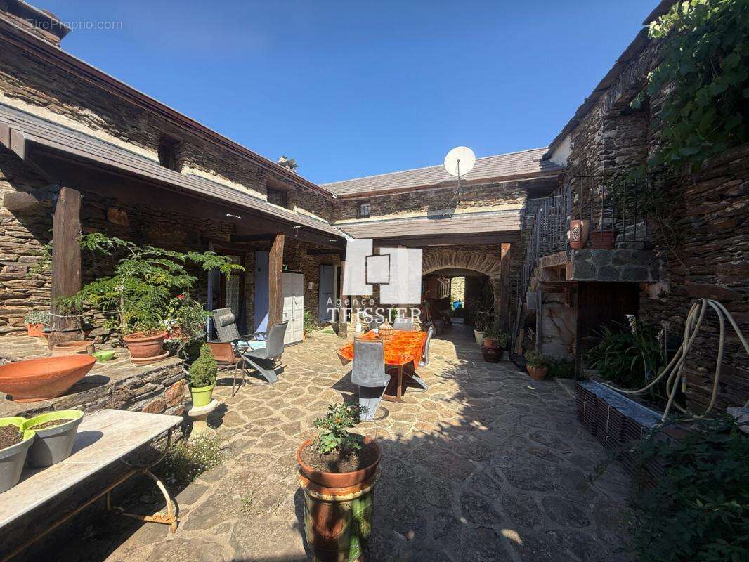 Maison à PONTEILS-ET-BRESIS