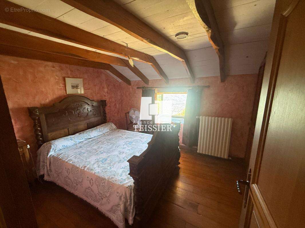 Maison à PONTEILS-ET-BRESIS