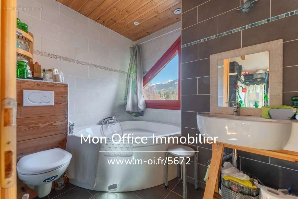 Appartement à REOTIER