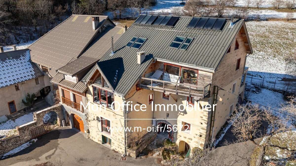 Appartement à REOTIER