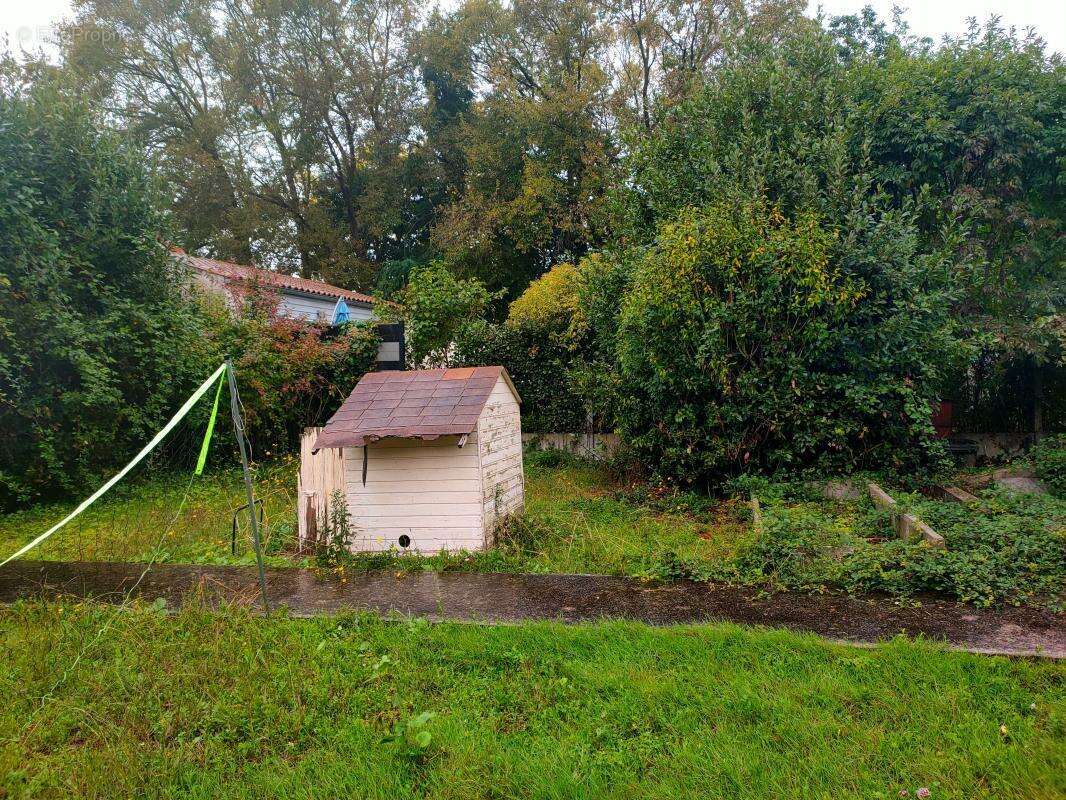 Terrain à LA ROCHELLE