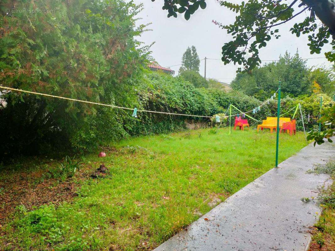 Terrain à LA ROCHELLE