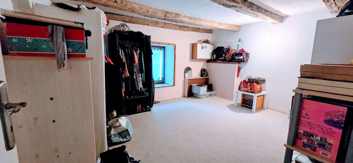 Maison à BEAUJEU-SAINT-VALLIER-PIERREJUX-ET-QUITTEUR