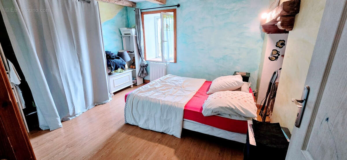 Maison à BEAUJEU-SAINT-VALLIER-PIERREJUX-ET-QUITTEUR