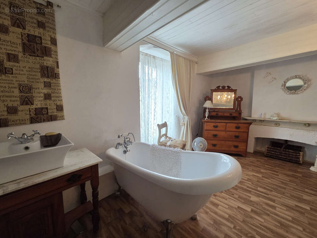 Maison à CASTILLONNES