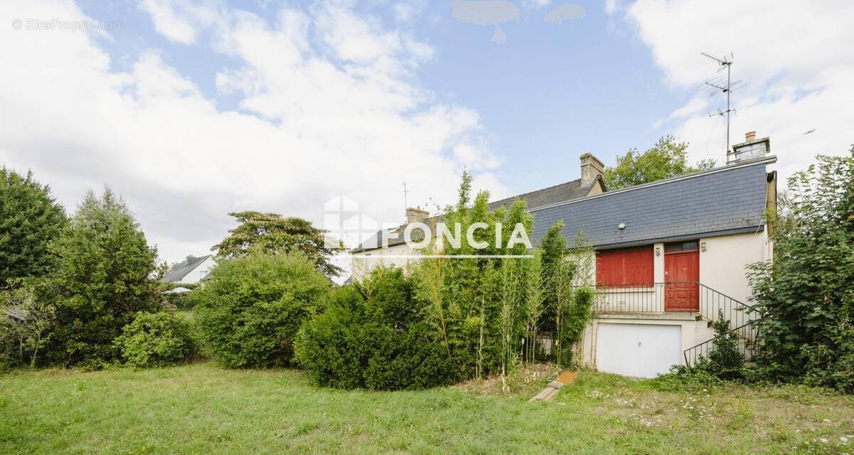 Maison à CHARTRES-DE-BRETAGNE