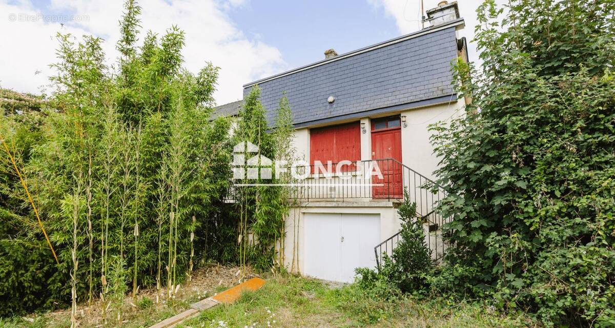 Maison à CHARTRES-DE-BRETAGNE