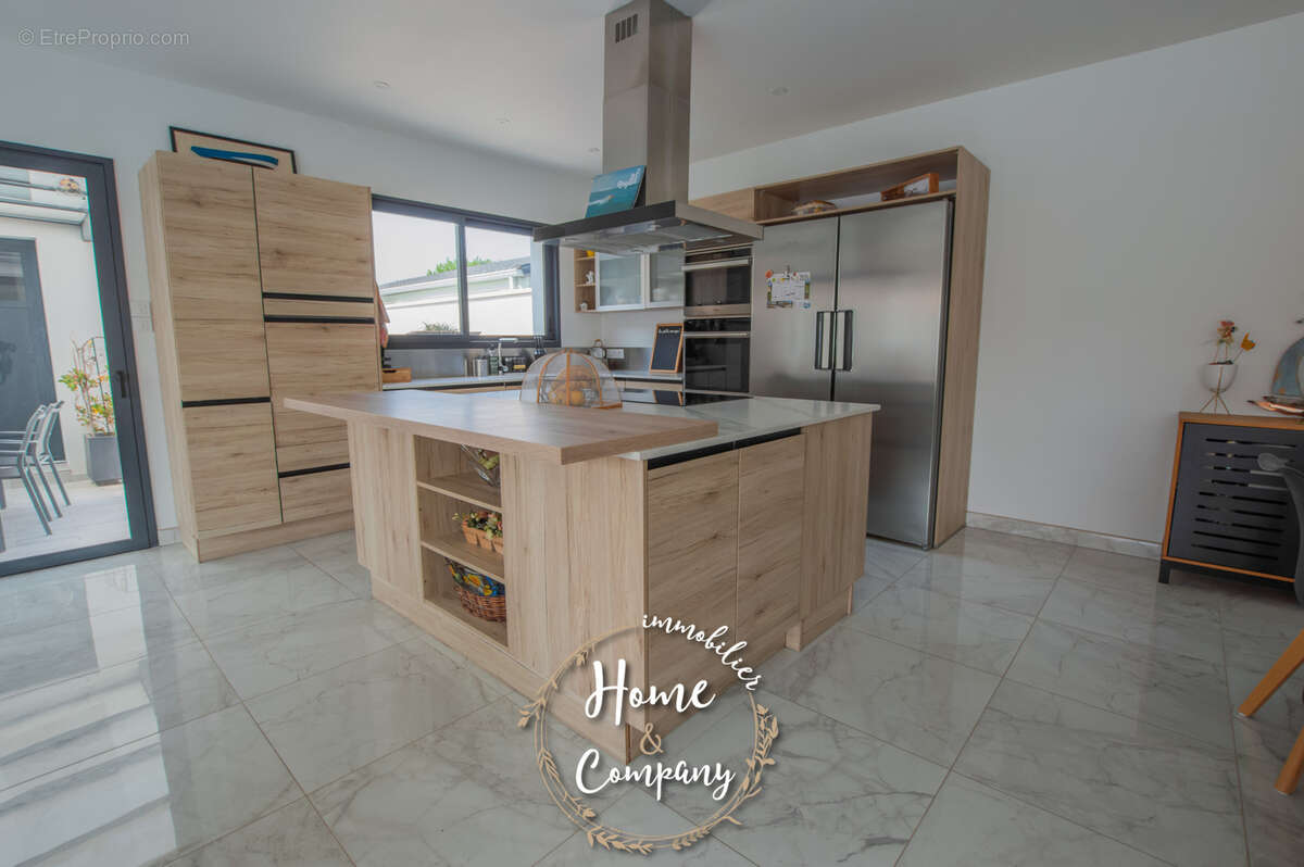 Maison à VAUX-SUR-MER