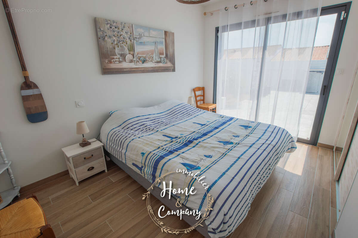 Maison à VAUX-SUR-MER