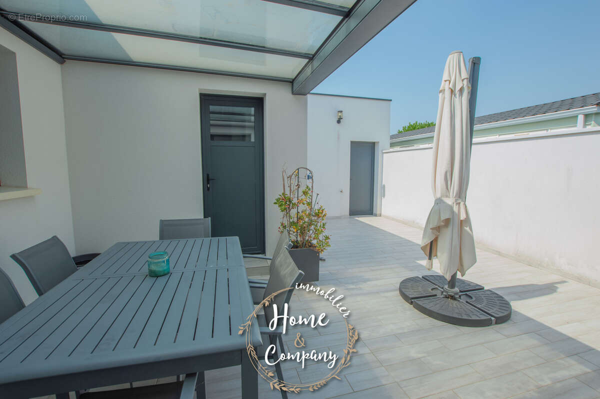 Maison à VAUX-SUR-MER