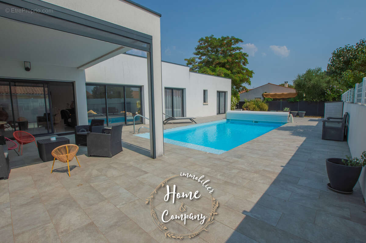 Maison à VAUX-SUR-MER