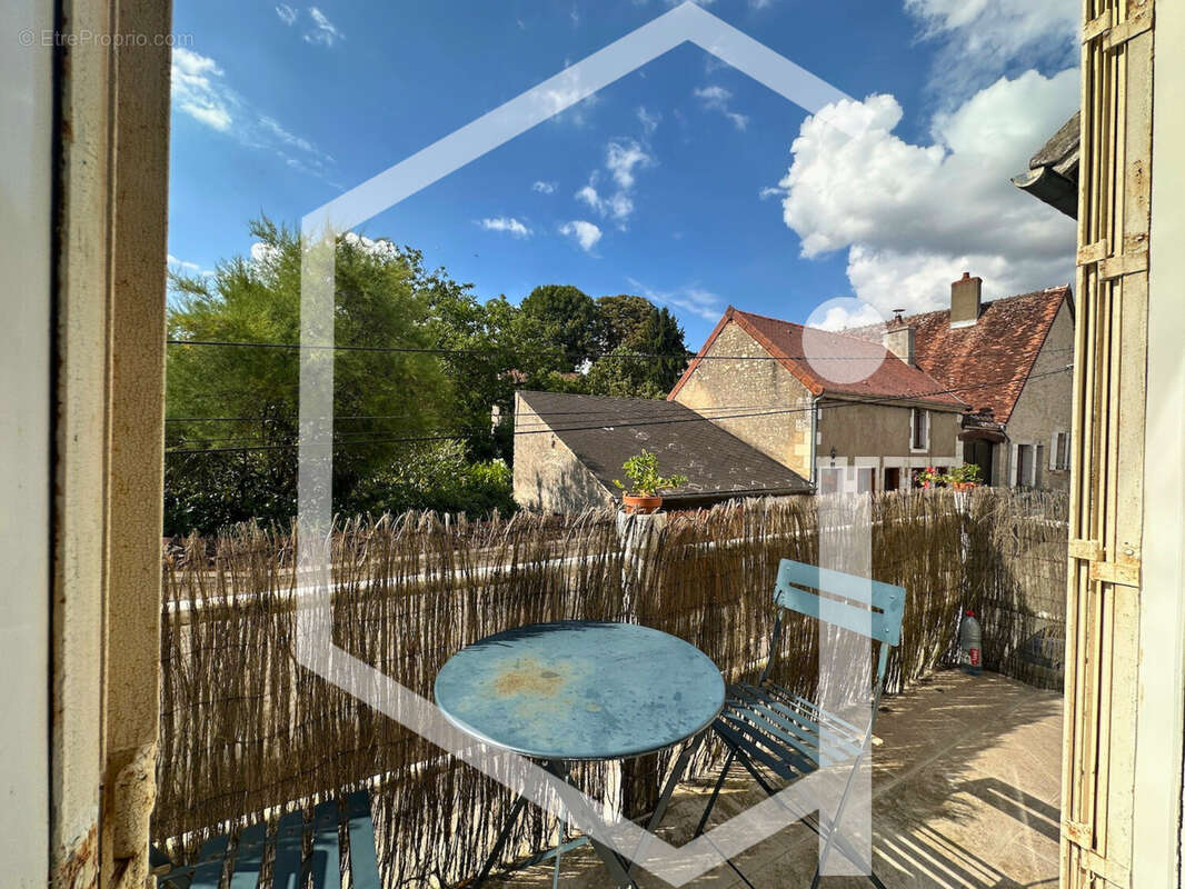 Maison à POUILLY-SUR-LOIRE