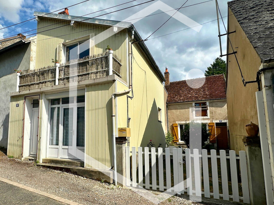Maison à POUILLY-SUR-LOIRE