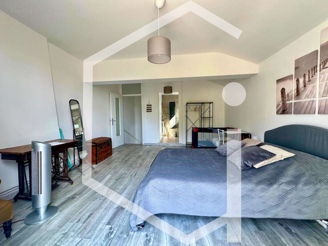 Maison à POUILLY-SUR-LOIRE