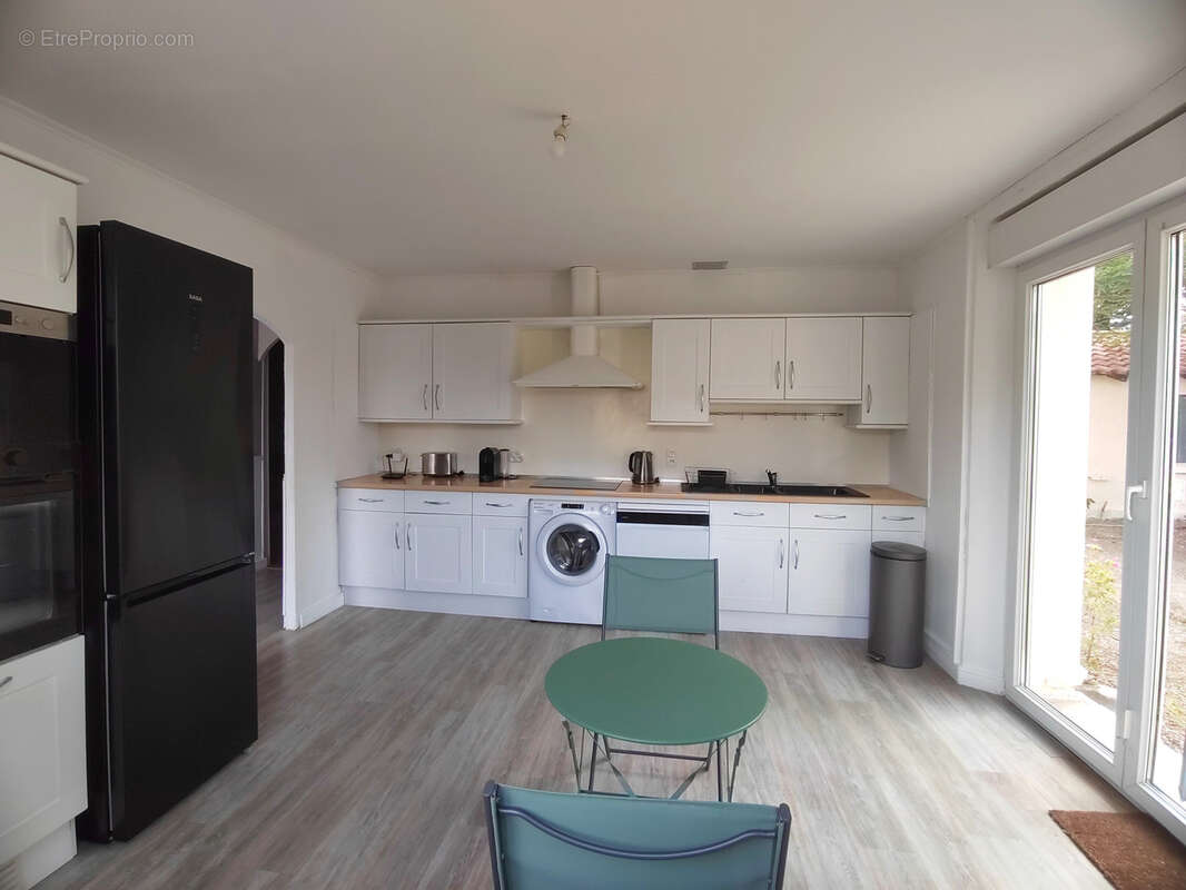 Maison à LABRUGUIERE