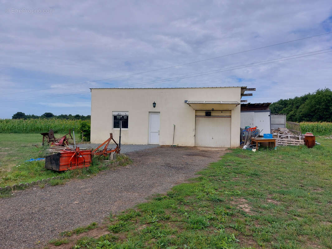 Maison à CLERMONT-CREANS