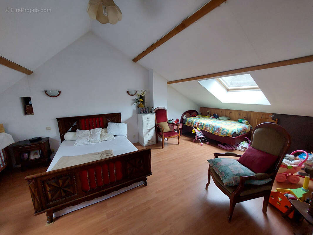 Maison à CLERMONT-CREANS