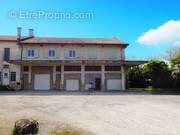 Appartement à NEUVILLE-LES-DAMES