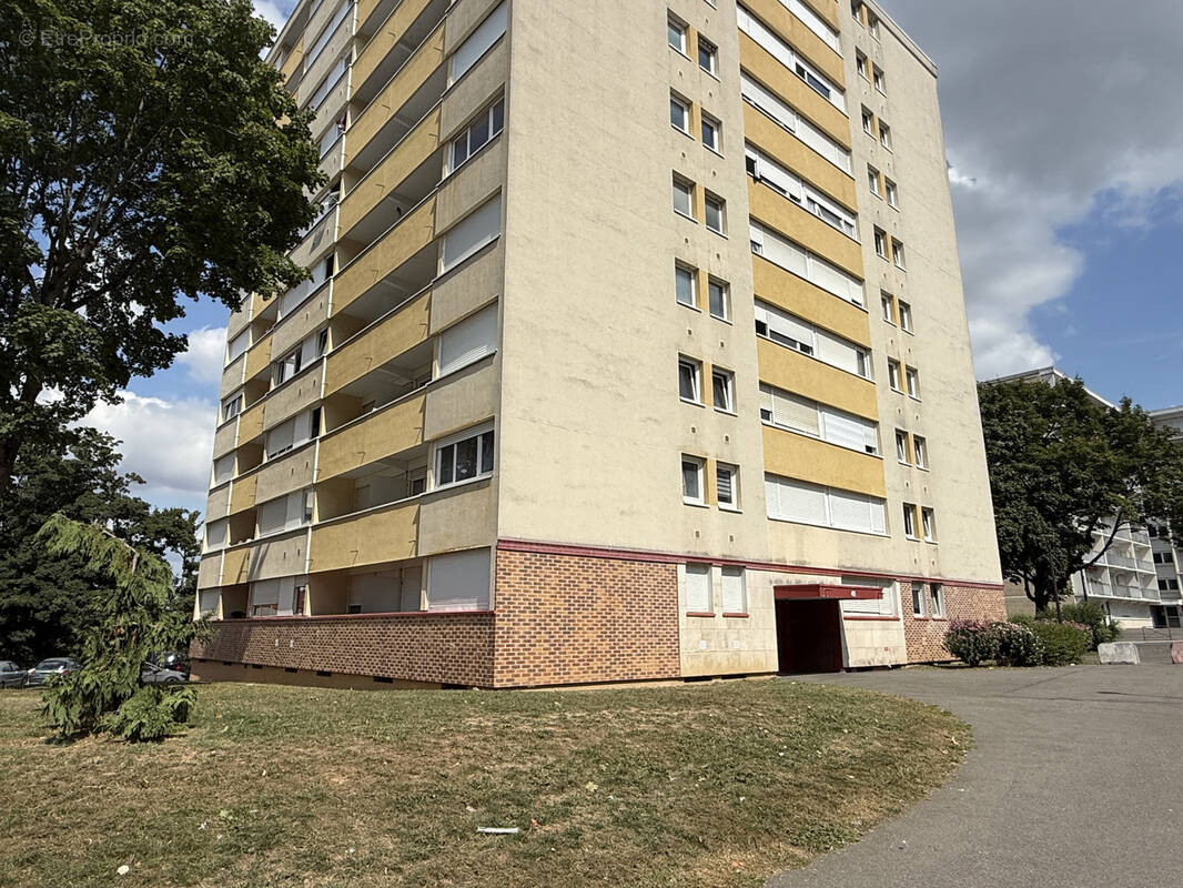 Appartement à MELUN