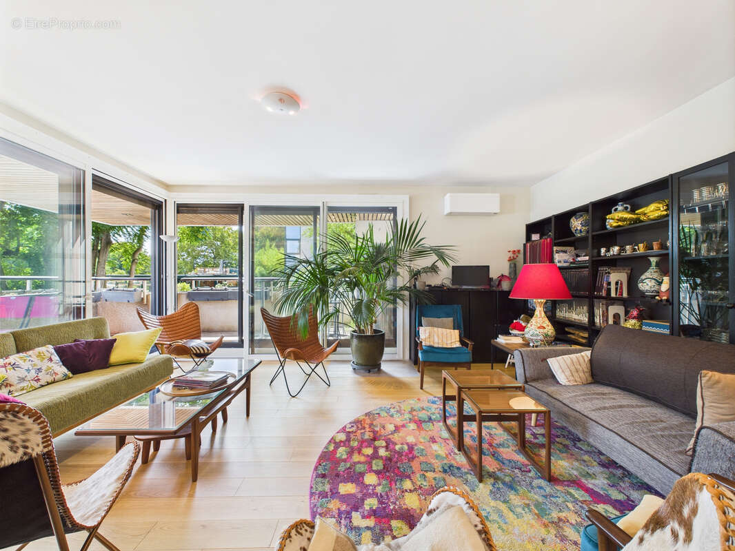 Appartement à LEVALLOIS-PERRET