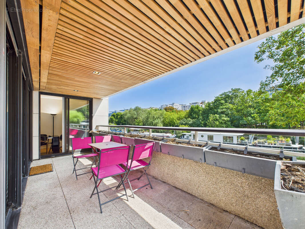 Appartement à LEVALLOIS-PERRET