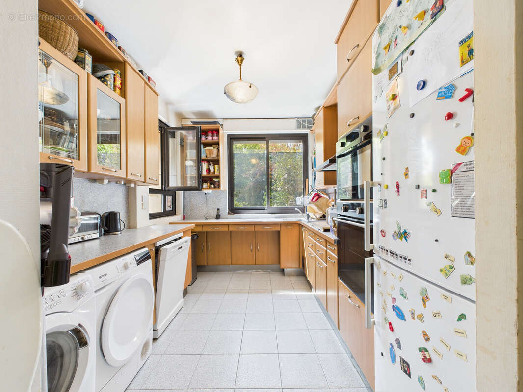 Appartement à LEVALLOIS-PERRET