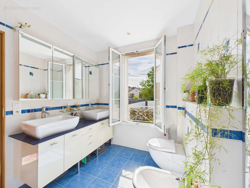 Maison à RUEIL-MALMAISON