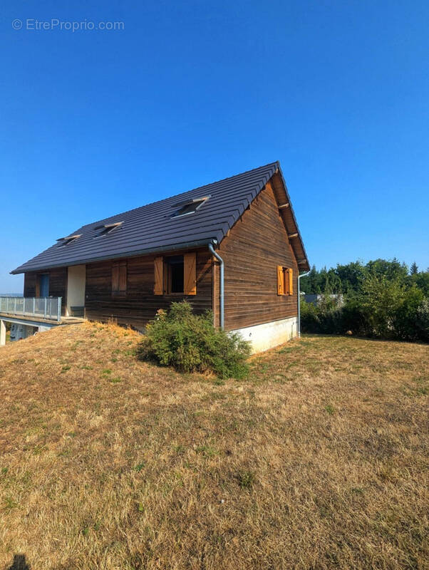 Maison à COMPS-LA-GRAND-VILLE