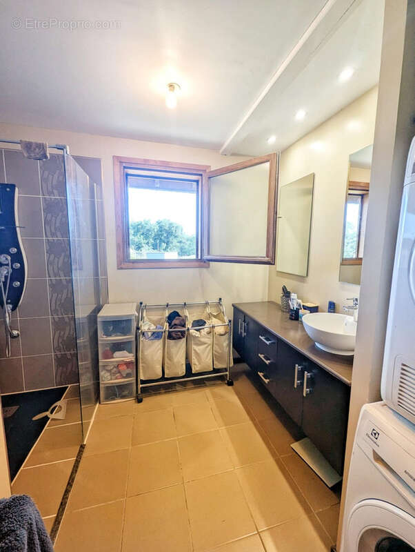 Maison à COMPS-LA-GRAND-VILLE