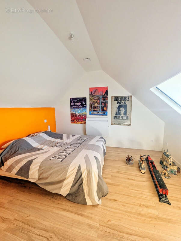 Maison à COMPS-LA-GRAND-VILLE