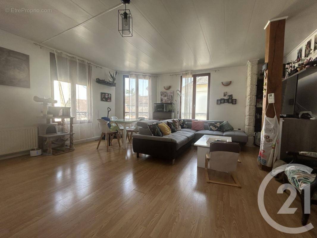 Appartement à LIANCOURT