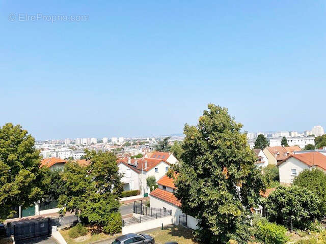 Appartement à NANTERRE