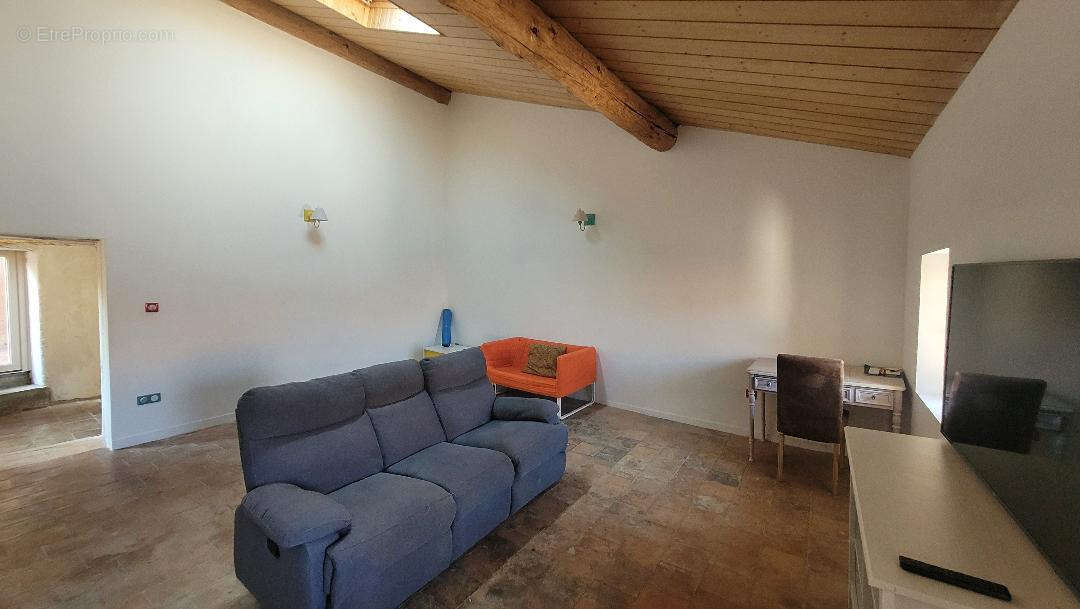 Maison à COURTHEZON