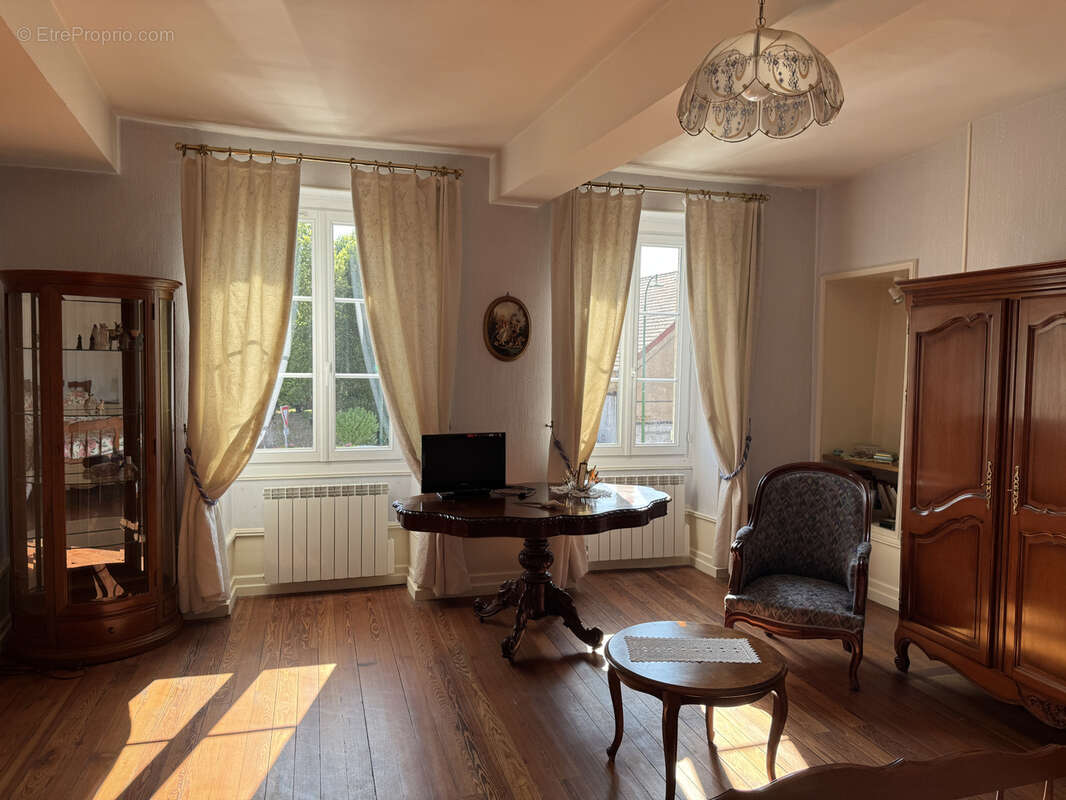 Appartement à CORBIGNY