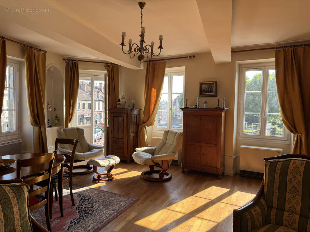 Appartement à CORBIGNY