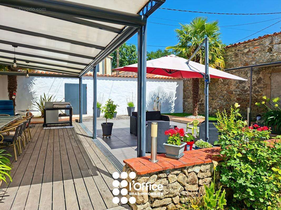 Maison à SAINTE-FLAIVE-DES-LOUPS