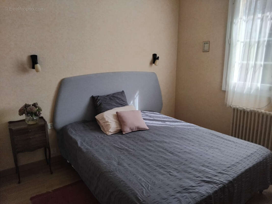 Maison à VENDRENNES